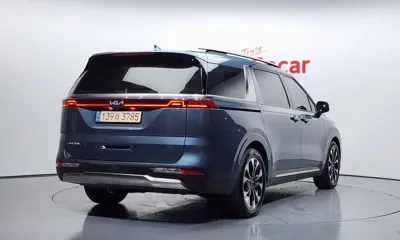Kia Canival 2023, 52930 км, за 21704.82 USD