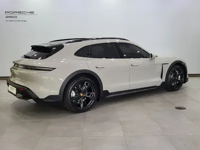 Porsche Taycan 2024, 12789 км, за 102060.68 USD