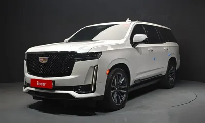 Cadillac Escalade · 2022 год