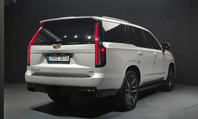 Cadillac Escalade 2022, 61405 км, за 58421.95 USD