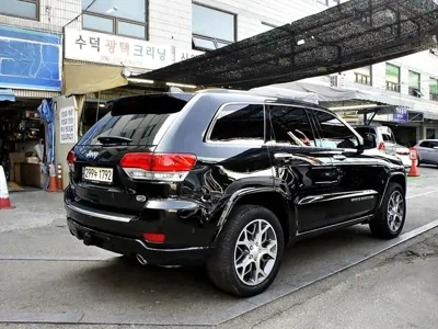 Jeep Cherokee 2021, 72438 км, за 14506.91 USD