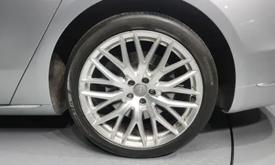Audi A8 2015, 163291 км, за 10769.74 USD
