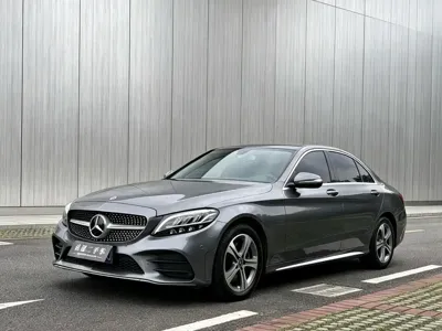 Mercedes-Benz C-Class · 2018 год