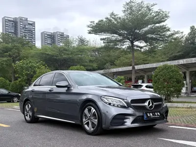 Mercedes-Benz C-Class 2018, 114000 км, за 14346.4 USD