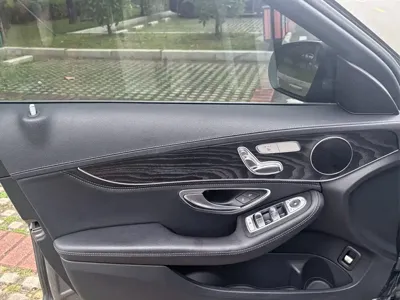 Mercedes-Benz C-Class 2018, 114000 км, за 14346.4 USD - фото 11