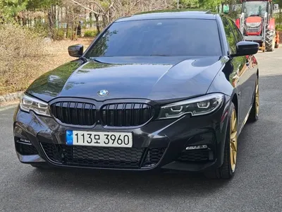 BMW 3-Series 2022, 82415 км, за 18226.21 USD