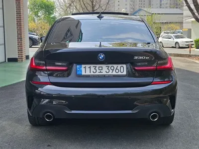 BMW 3-Series 2022, 82415 км, за 18226.21 USD