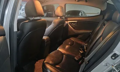 Hyundai Avante 2011, 165000 км, за 2214.98 USD
