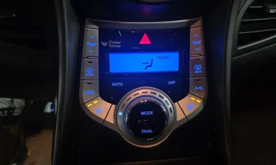 Hyundai Avante 2011, 165000 км, за 2211.82 USD - фото 16
