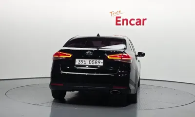 Kia K3 2016, 134938 км, за 5120.13 USD