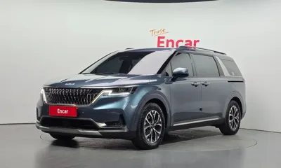Kia Canival · 2023 год