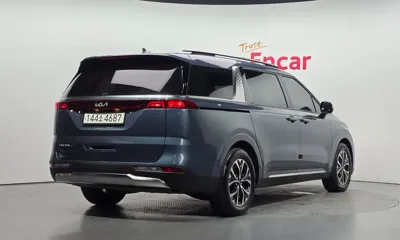 Kia Canival 2023, 75925 км, за 14441.38 USD