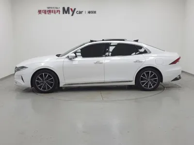Hyundai Grandeur 2022, 53305 км, за 15634.14 USD