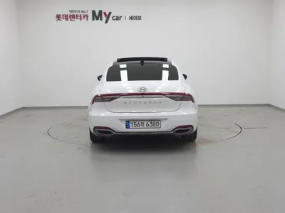 Hyundai Grandeur 2022, 53305 км, за 15634.14 USD