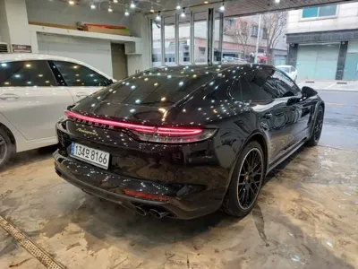 Porsche Panamera 2023, 51000 км, за 94143.38 USD