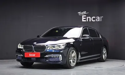 BMW 7-Series · 2018 год