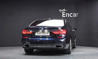 BMW 7-Series 2018, 280171 км, за 15754.23 USD