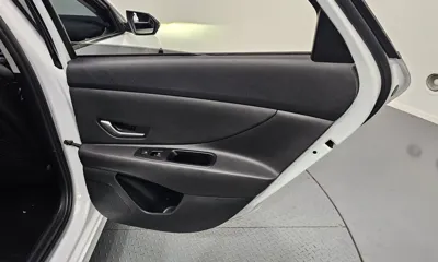 Hyundai Avante 2021, 120102 км, за 32821.32 USD - фото 25