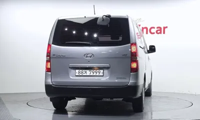 Hyundai Starex 2017, 156545 км, за 5382.7 USD