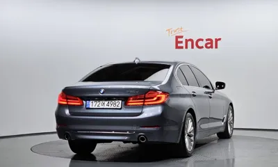 BMW 5-Series 2018, 127868 км, за 13907.27 USD