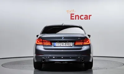 BMW 5-Series 2018, 127868 км, за 13907.27 USD