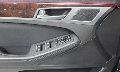 Hyundai Genesis 2015, 127014 км, за 6240.14 USD - фото 12