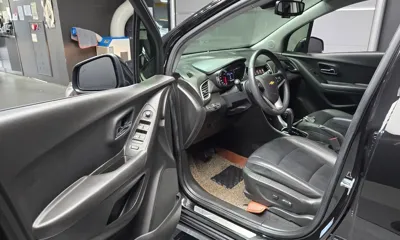 ChevroletGMDaewoo Trax 2020, 150403 км, за 4726.27 USD - фото 10