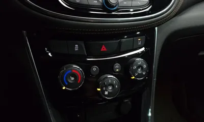 ChevroletGMDaewoo Trax 2020, 150403 км, за 4726.27 USD - фото 17