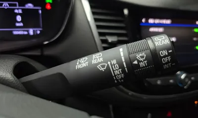 ChevroletGMDaewoo Trax 2020, 150403 км, за 4726.27 USD - фото 19