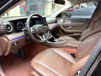 Mercedes-Benz E-Class 2020, 71000 км, за 28516.22 USD