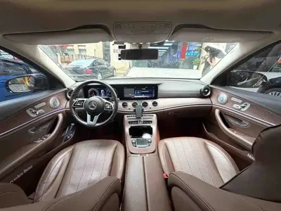 Mercedes-Benz E-Class 2020, 71000 км, за 28516.22 USD
