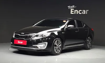 Kia K5 · 2013 год