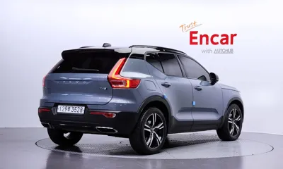 Volvo XC40 2020, 89379 км, за 16825.23 USD