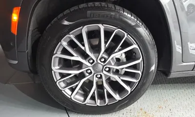 Jeep Cherokee 2021, 41404 км, за 27761.63 USD