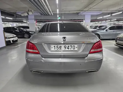 Hyundai Equus 2010, 360000 км, за 1943.7 USD