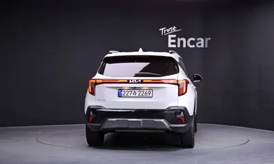 Kia Seltos 2025, 31571 км, за 17592.23 USD