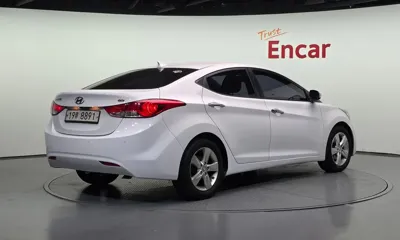 Hyundai Avante 2014, 185004 км, за 2016.66 USD