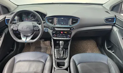 Hyundai Ioniq 2018, 120754 км, за 7089.41 USD - фото 7