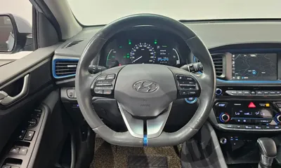 Hyundai Ioniq 2018, 120754 км, за 7089.41 USD - фото 12