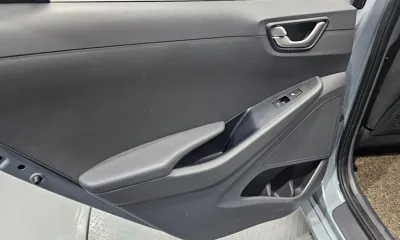 Hyundai Ioniq 2018, 120754 км, за 7089.41 USD - фото 25