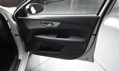 Kia K3 2022, 37628 км, за 10668.76 USD - фото 24