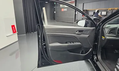 Hyundai Avante 2018, 98883 км, за 6449.51 USD - фото 24