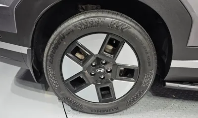 Hyundai Santafe 2024, 37809 км, за 23127.05 USD