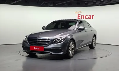 Mercedes-Benz E-Class · 2017 год