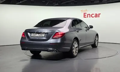 Mercedes-Benz E-Class 2017, 158697 км, за 11093.61 USD