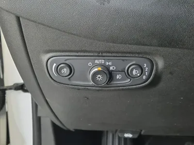 ChevroletGMDaewoo Equinox 2020, 102328 км, за 5795.4 USD - фото 17