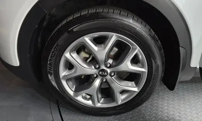 Kia Sorento 2015, 84596 км, за 8919.72 USD