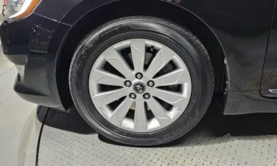 Kia K7 2012, 224140 км, за 2292.43 USD