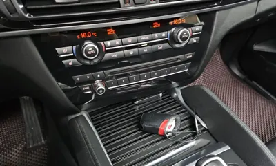 BMW X6 2015, 123355 км, за 14769.59 USD - фото 17