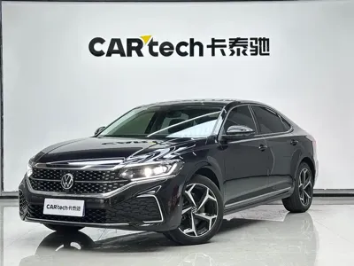 Volkswagen Passat · 2025 год